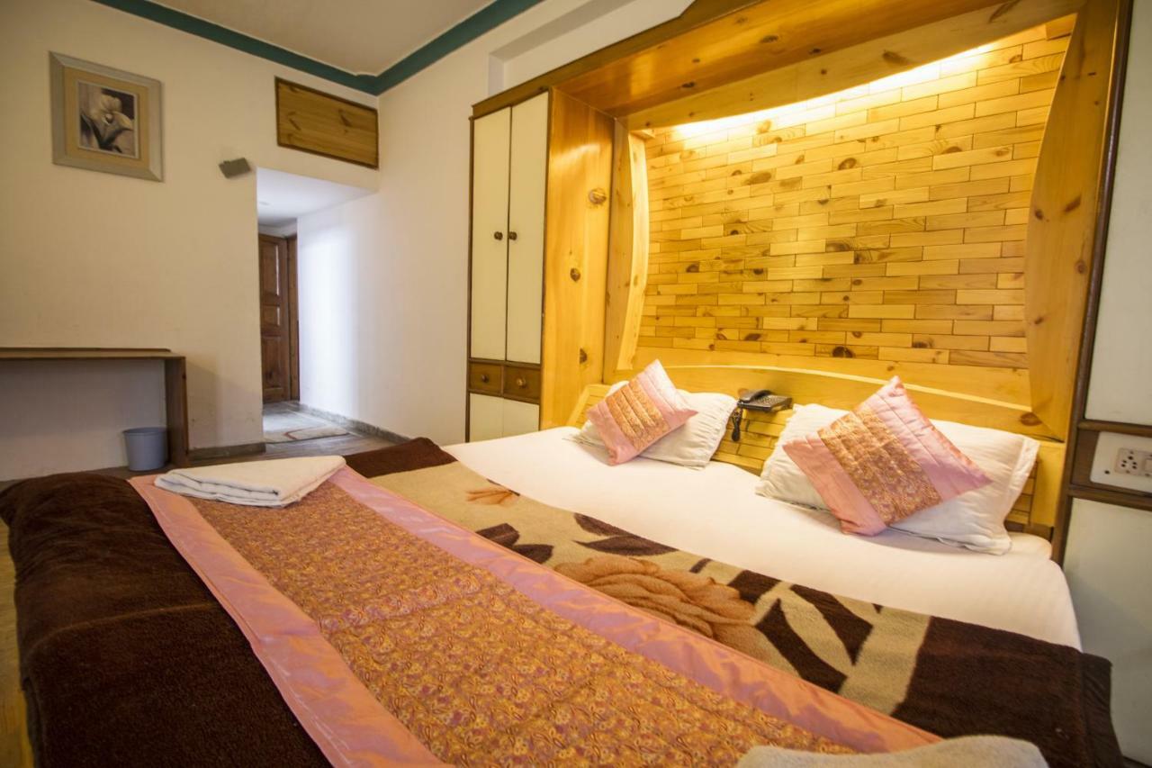 Flamingo Resort Manāli Kültér fotó